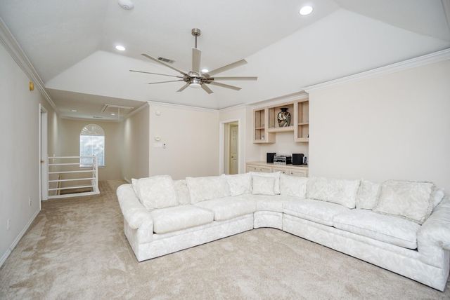 10 Lake Mist Court, Sugar Land, TX 77479