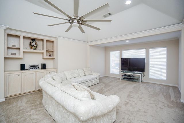 10 Lake Mist Court, Sugar Land, TX 77479