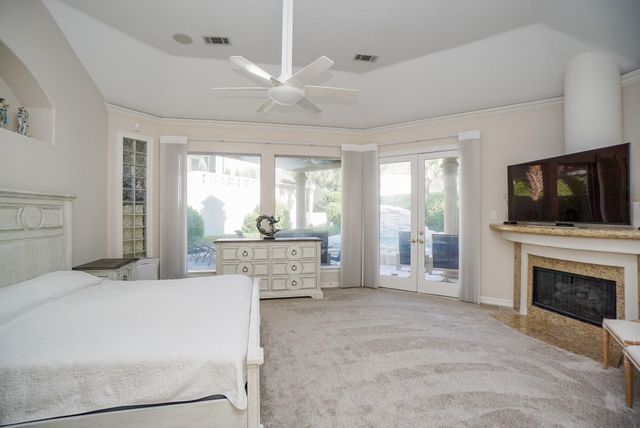 10 Lake Mist Court, Sugar Land, TX 77479