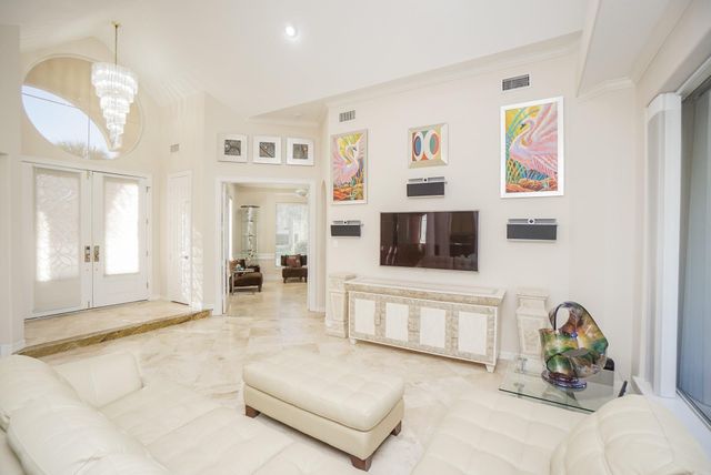 10 Lake Mist Court, Sugar Land, TX 77479