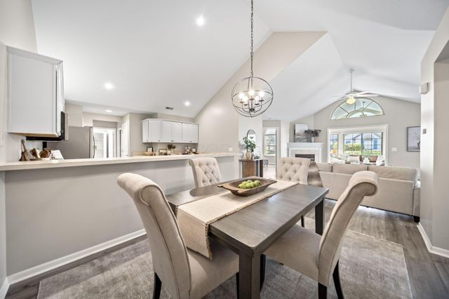 131 Stonegate Drive, Pataskala, OH 43062