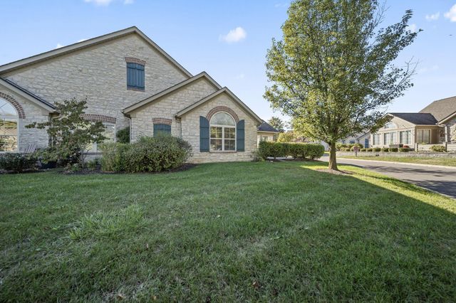 131 Stonegate Drive, Pataskala, OH 43062