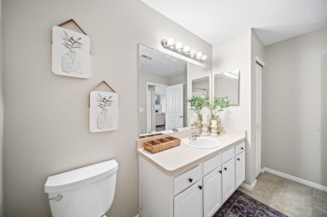 131 Stonegate Drive, Pataskala, OH 43062