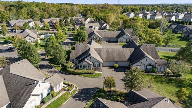 131 Stonegate Drive, Pataskala, OH 43062