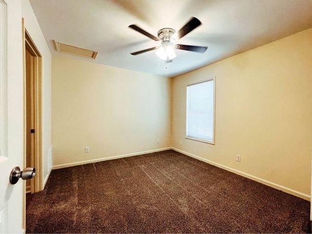 112 Ballygar St Apt G, Clarksville, TN 37043