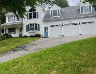 361 Wimbledon Gate North, Torrington, CT 06790