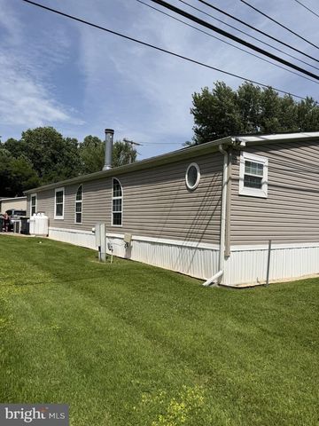 29 N DRAGON DR, Bear, DE 19701