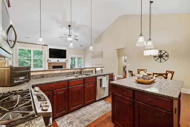 128 Waltzing Vine Lane, Williamston, SC 29697