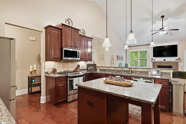 128 Waltzing Vine Lane, Williamston, SC 29697