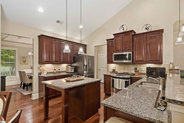 128 Waltzing Vine Lane, Williamston, SC 29697