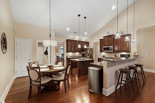 128 Waltzing Vine Lane, Williamston, SC 29697