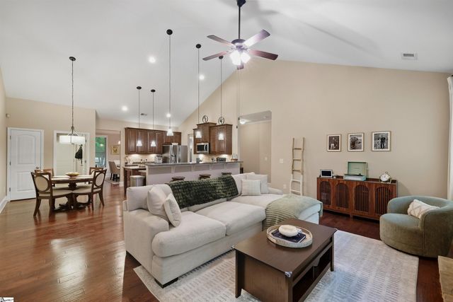 128 Waltzing Vine Lane, Williamston, SC 29697