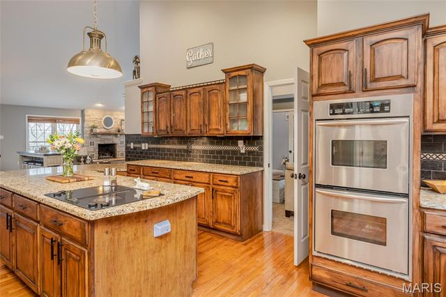130 Valley Oaks Lane, Union, MO 63084