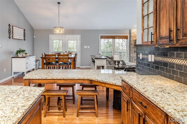 130 Valley Oaks Lane, Union, MO 63084