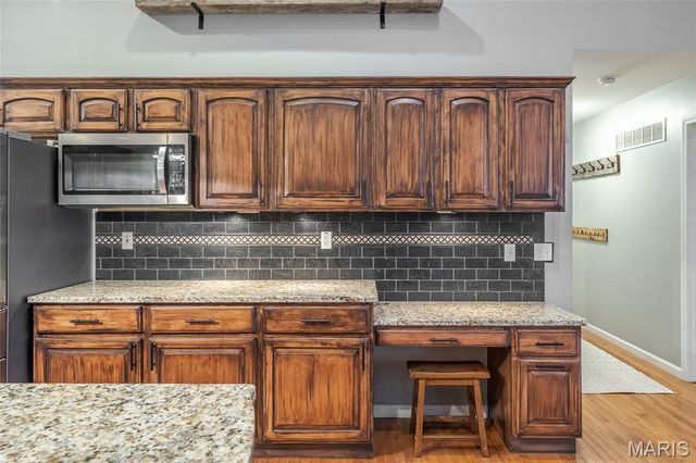 130 Valley Oaks Lane, Union, MO 63084