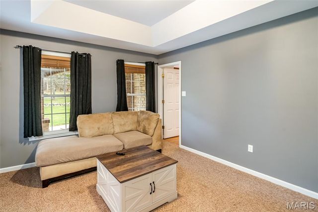 130 Valley Oaks Lane, Union, MO 63084
