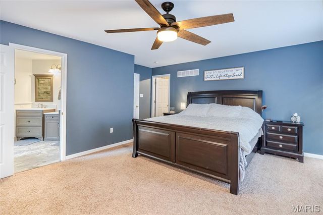 130 Valley Oaks Lane, Union, MO 63084