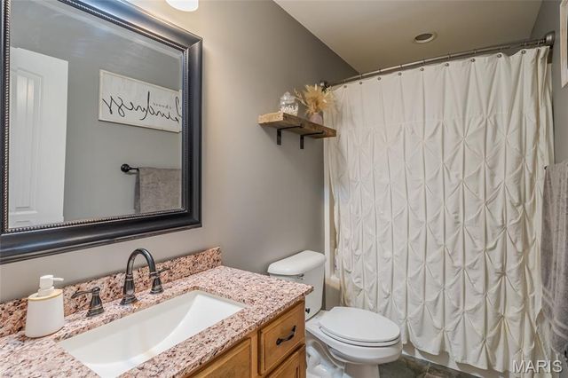 130 Valley Oaks Lane, Union, MO 63084