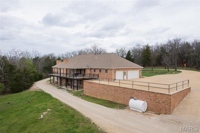 130 Valley Oaks Lane, Union, MO 63084