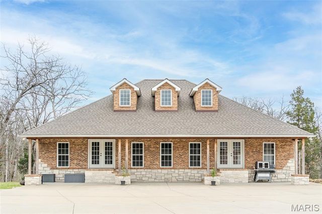 130 Valley Oaks Lane, Union, MO 63084