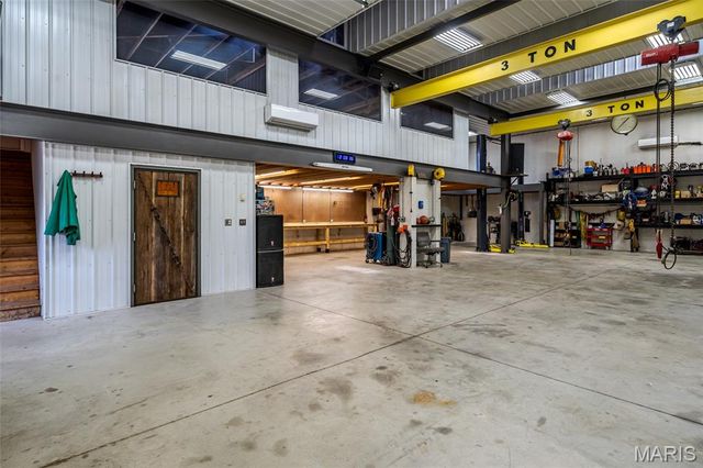 130 Valley Oaks Lane, Union, MO 63084