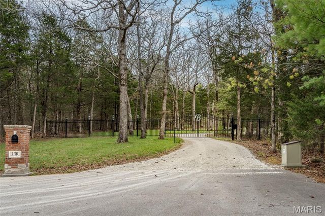 130 Valley Oaks Lane, Union, MO 63084
