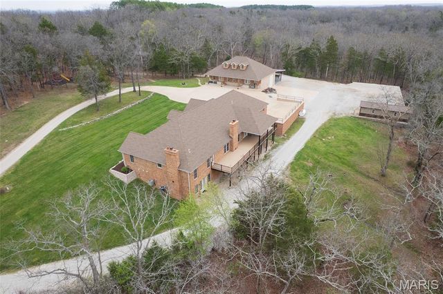130 Valley Oaks Lane, Union, MO 63084