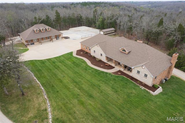 130 Valley Oaks Lane, Union, MO 63084