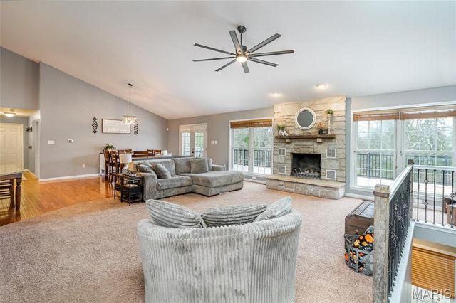 130 Valley Oaks Lane, Union, MO 63084