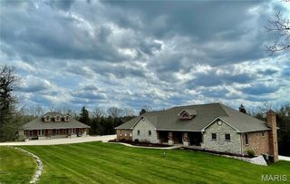 130 Valley Oaks Lane, Union, MO 63084