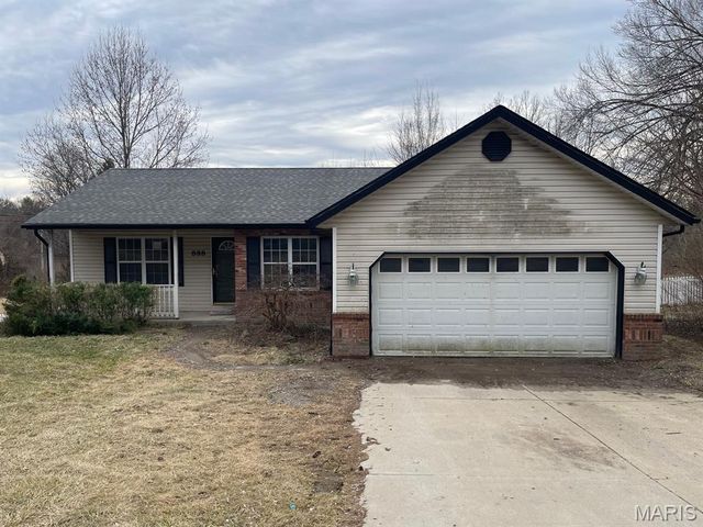 888 W Country Lane, Collinsville, IL 62234