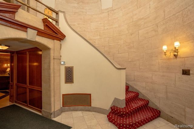 8162 E Jefferson Avenue 16A, Detroit, MI 48214