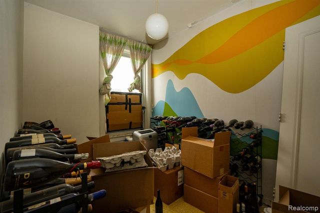 8162 E Jefferson Avenue 16A, Detroit, MI 48214