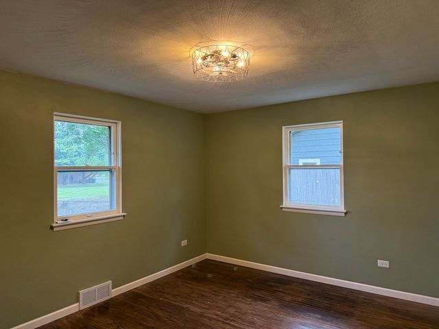 656 Springfield Avenue, Joliet, IL 60435