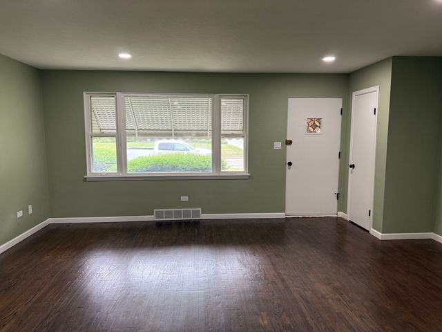 656 Springfield Avenue, Joliet, IL 60435
