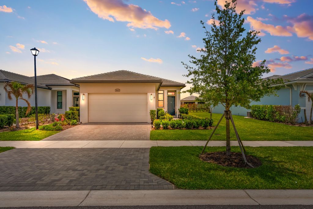 9013 SW Vetta Way, Port St. Lucie, Port St Lucie, FL 34987
