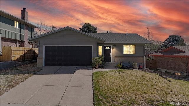 1988 S Devinney Street, Lakewood, CO 80228
