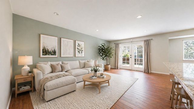 1988 S Devinney Street, Lakewood, CO 80228