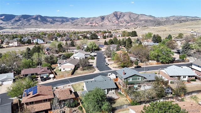 1988 S Devinney Street, Lakewood, CO 80228