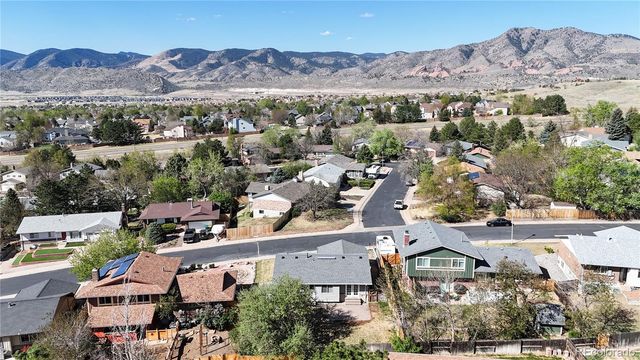 1988 S Devinney Street, Lakewood, CO 80228