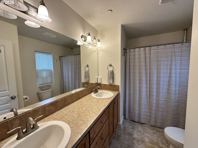 80 N 41ST Pl, Ridgefield, WA 98642
