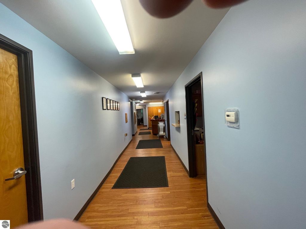 Image 7 of property listing at 520 N Mission Street, Mt Pleasant, MI 48858