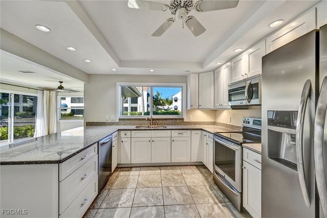 4265 Island CIR B, Fort Myers, FL 33919