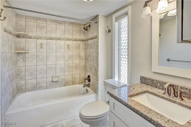 4265 Island CIR B, Fort Myers, FL 33919