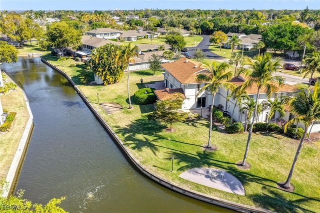 4265 Island CIR B, Fort Myers, FL 33919