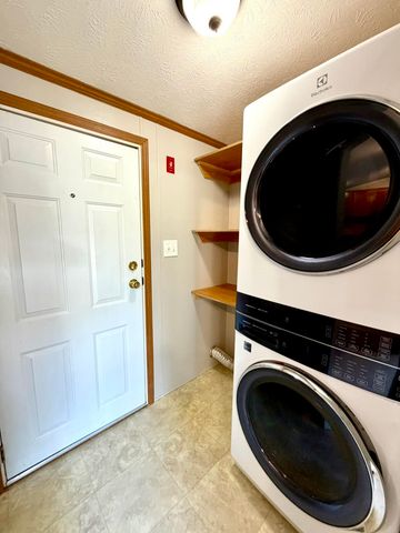 17 Blue Jay Court, Keene, NH 03431