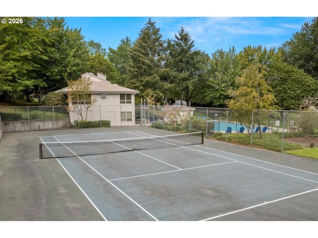 9912 Sw TRAPPER Ter, Beaverton, OR 97008