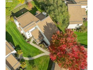 9912 Sw TRAPPER Ter, Beaverton, OR 97008