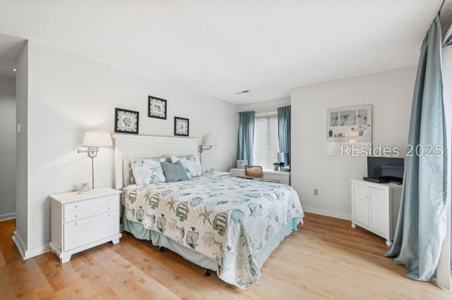 113 Shipyard Dr Apt 130, Hilton Head Island, SC 29928