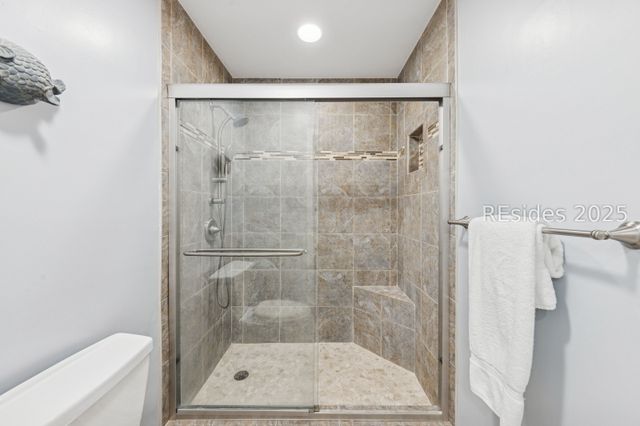 113 Shipyard Dr Apt 130, Hilton Head Island, SC 29928